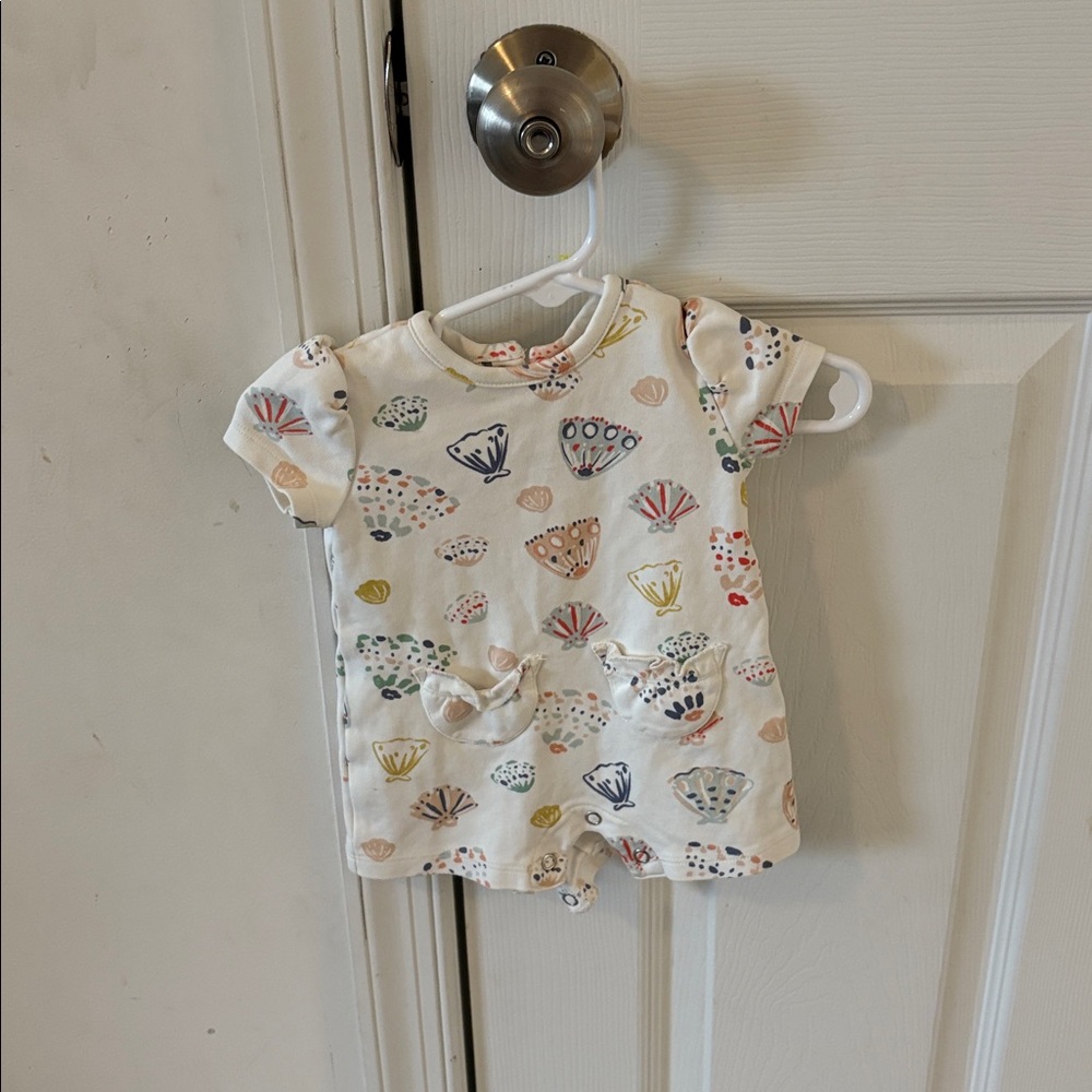 Toddler Shell-Print One-Piece Romper in Off-White